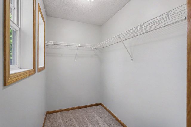 6125 32nd Avenue N, Crystal, MN 55422