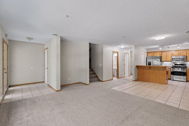 6125 32nd Avenue N, Crystal, MN 55422