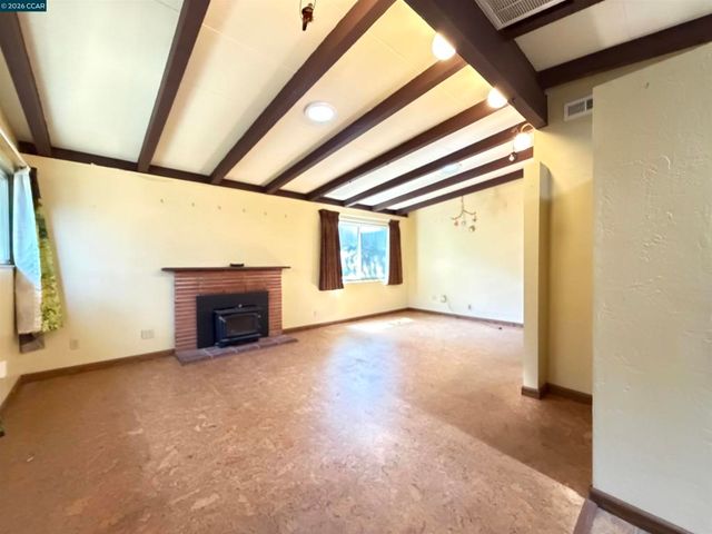 4072 Saint James Dr, El Sobrante, CA 94803