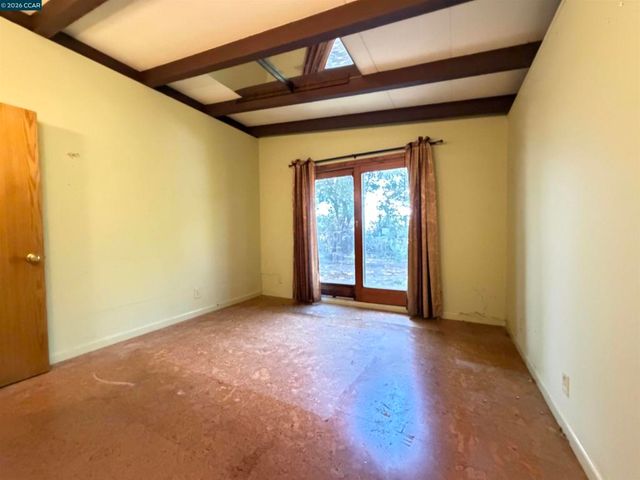 4072 Saint James Dr, El Sobrante, CA 94803