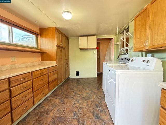 4072 Saint James Dr, El Sobrante, CA 94803
