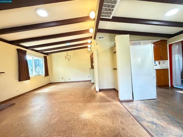 4072 Saint James Dr, El Sobrante, CA 94803