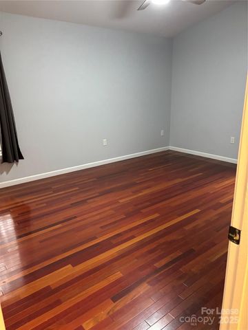 3413 Mooring Place, Sherrills Ford, NC 28673