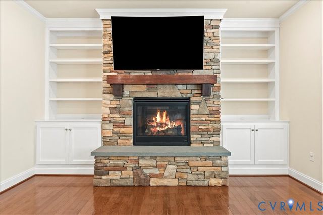 12709 Wyndham West Dr, Glen Allen, VA 23059