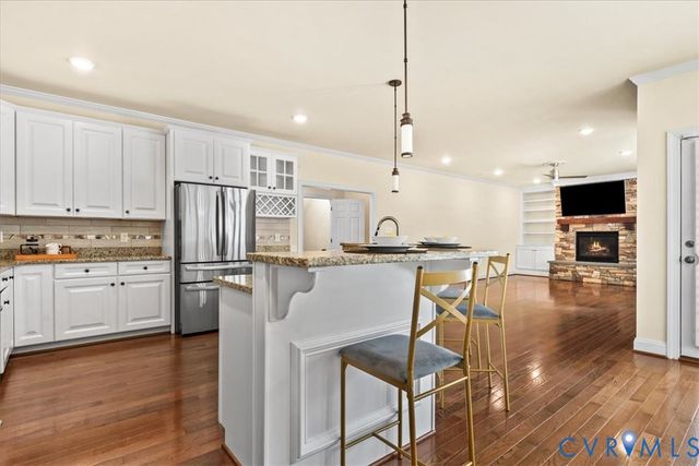 12709 Wyndham West Dr, Glen Allen, VA 23059