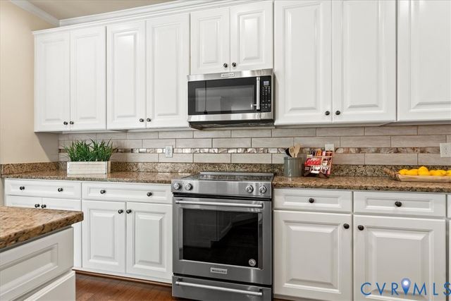 12709 Wyndham West Dr, Glen Allen, VA 23059