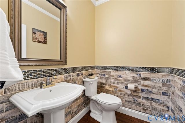 12709 Wyndham West Dr, Glen Allen, VA 23059