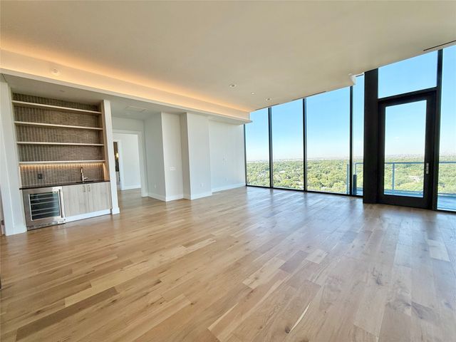 8119 Douglas Avenue 1402, Dallas, TX 75225