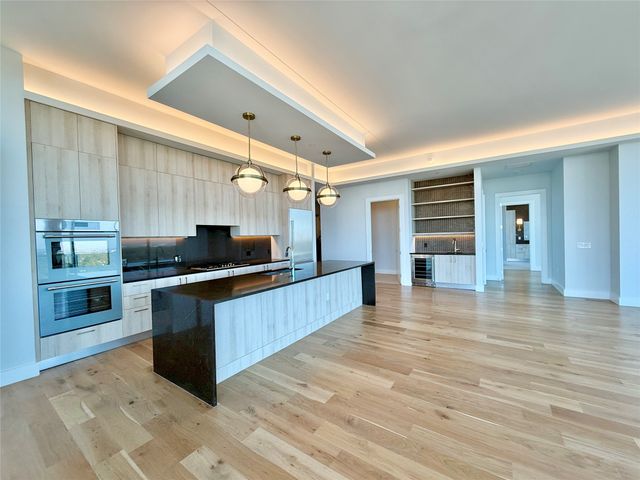 8119 Douglas Avenue 1402, Dallas, TX 75225