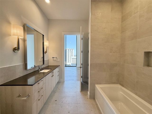 8119 Douglas Avenue 1402, Dallas, TX 75225