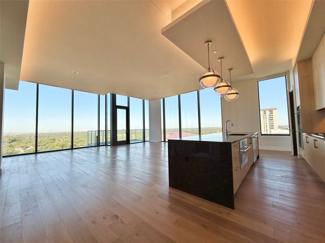 8119 Douglas Avenue 1402, Dallas, TX 75225