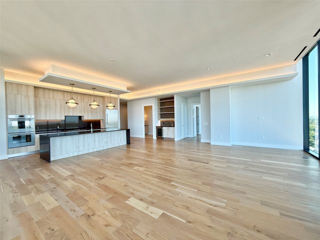 8119 Douglas Avenue 1402, Dallas, TX 75225