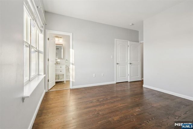 421 Liberty Avenue, Jersey City, NJ 07307