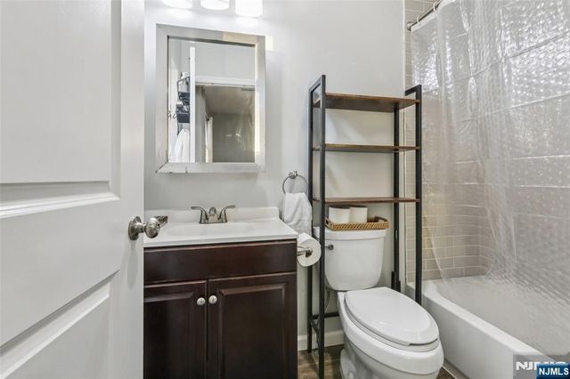 421 Liberty Avenue, Jersey City, NJ 07307