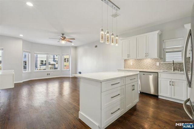 421 Liberty Avenue, Jersey City, NJ 07307