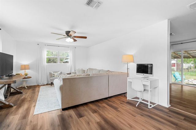 617 Johnson ST, Bertram, TX 78605