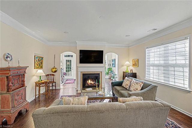 126 Heritage Hill Drive, Jamestown, NC 27282