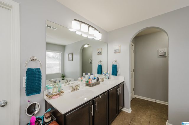 331 GLEN CROSS WAY, Trussville, AL 35173