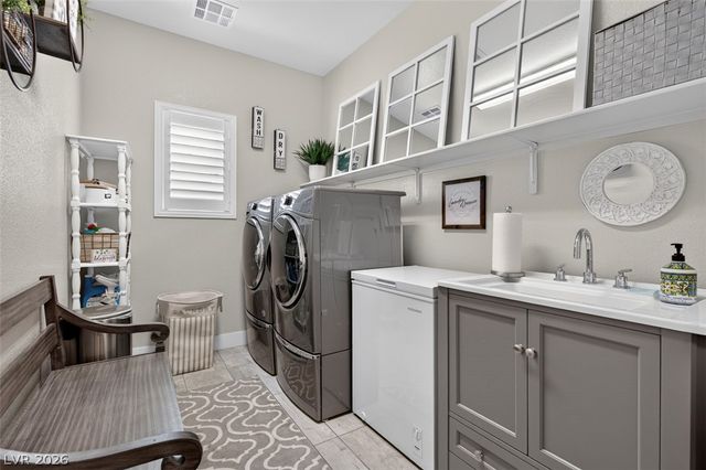 1 Via Dolcetto, Henderson, NV 89011