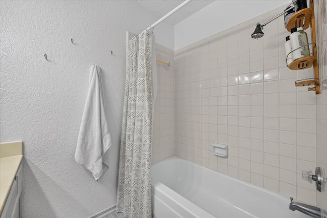 5646 Cancun Drive, North Richland Hills, TX 76180