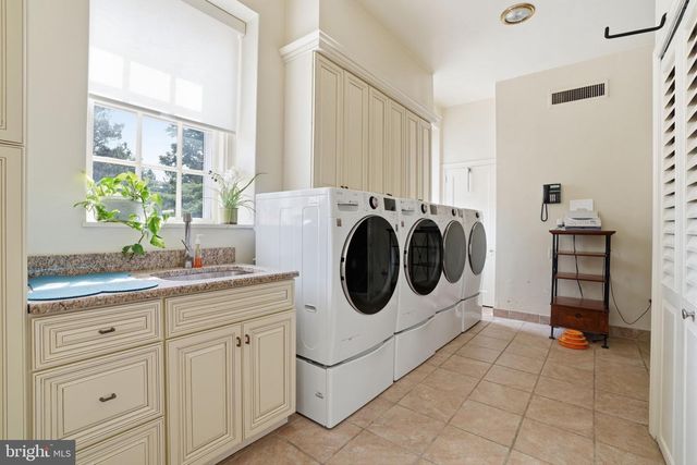 1035 WRIGHT DR, Huntingdon Valley, PA 19006