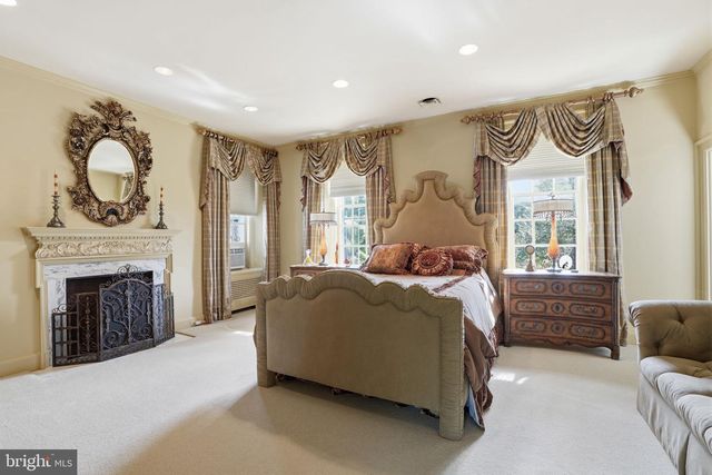 1035 WRIGHT DR, Huntingdon Valley, PA 19006