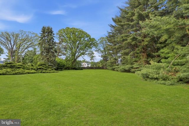 1035 WRIGHT DR, Huntingdon Valley, PA 19006