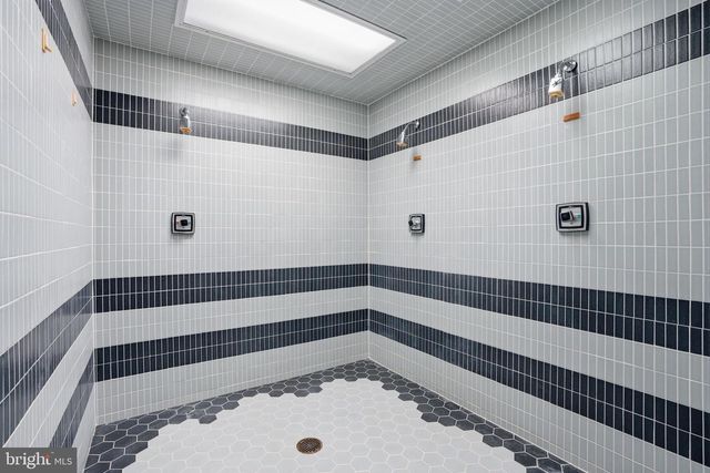 1035 WRIGHT DR, Huntingdon Valley, PA 19006