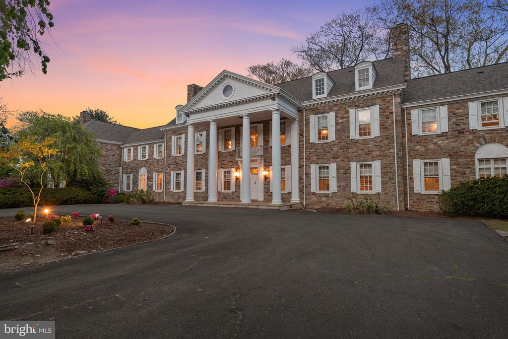 1035 WRIGHT DR, Huntingdon Valley, PA 19006