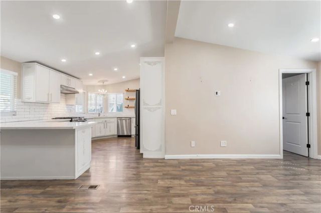 3701 Fillmore 10, Riverside, CA 92505