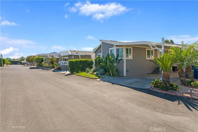 3701 Fillmore 10, Riverside, CA 92505