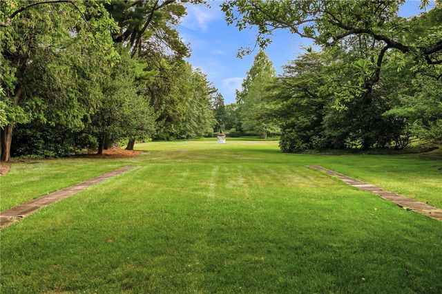 406 Hillside Drive, Sewickley Heights, PA 15143