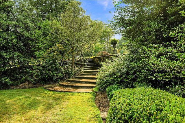 406 Hillside Drive, Sewickley Heights, PA 15143