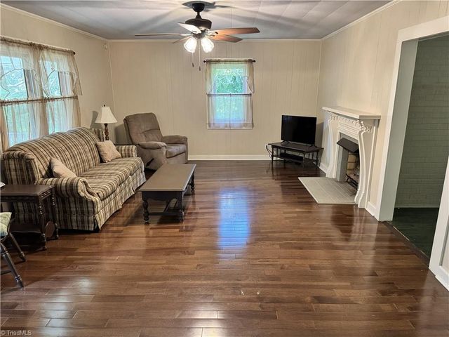 137 Old Rockford Road, Dobson, NC 27017