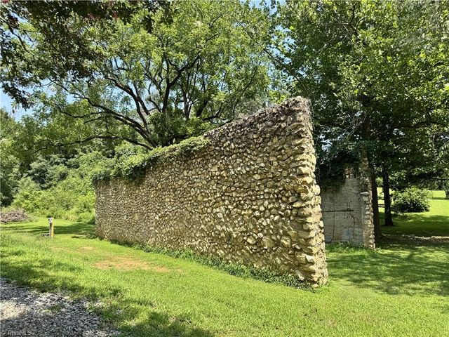 137 Old Rockford Road, Dobson, NC 27017