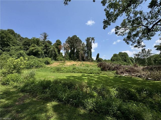 137 Old Rockford Road, Dobson, NC 27017