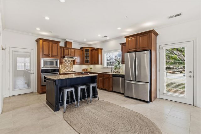 10 POST OAK CV, Eads, TN 38028