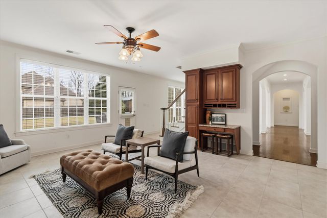 10 POST OAK CV, Eads, TN 38028