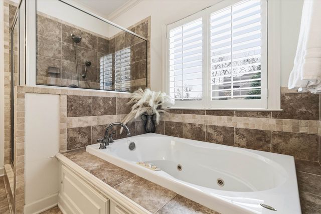 10 POST OAK CV, Eads, TN 38028