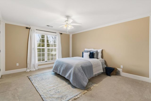 10 POST OAK CV, Eads, TN 38028