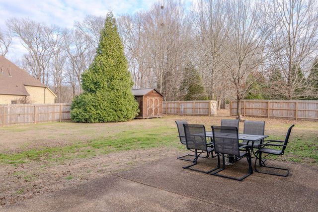 10 POST OAK CV, Eads, TN 38028