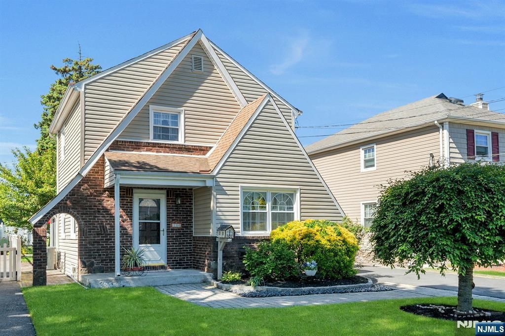 138 Lincoln Avenue, Wood Ridge, NJ 07075
