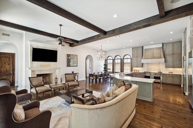 5556 Lynbrook Drive, Houston, TX 77056