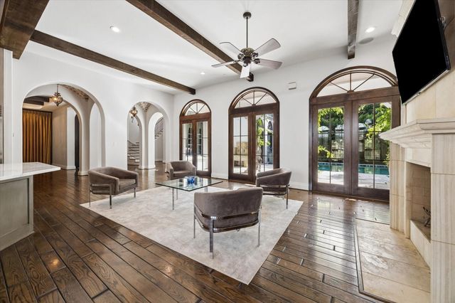 5556 Lynbrook Drive, Houston, TX 77056
