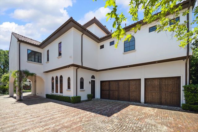 5556 Lynbrook Drive, Houston, TX 77056