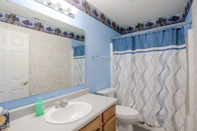 10229 Morning Light Drive, Avon, IN 46123