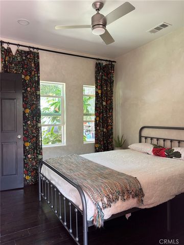 1802 N Raymond Avenue, Pasadena, CA 91103