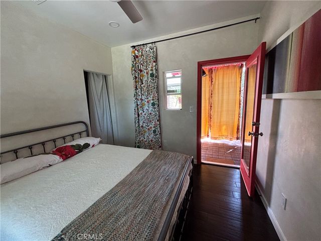 1802 N Raymond Avenue, Pasadena, CA 91103