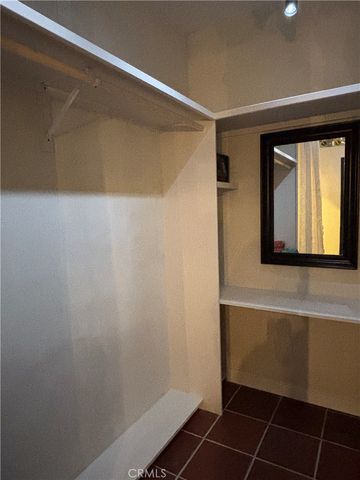 1802 N Raymond Avenue, Pasadena, CA 91103