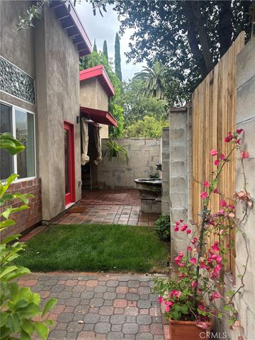 1802 N Raymond Avenue, Pasadena, CA 91103